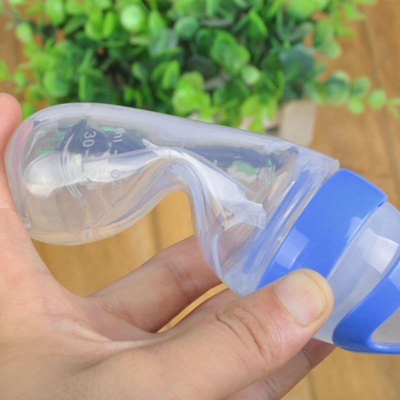 Botella de Alimentación de Silicona para Bebés con Cuchara - 90ml