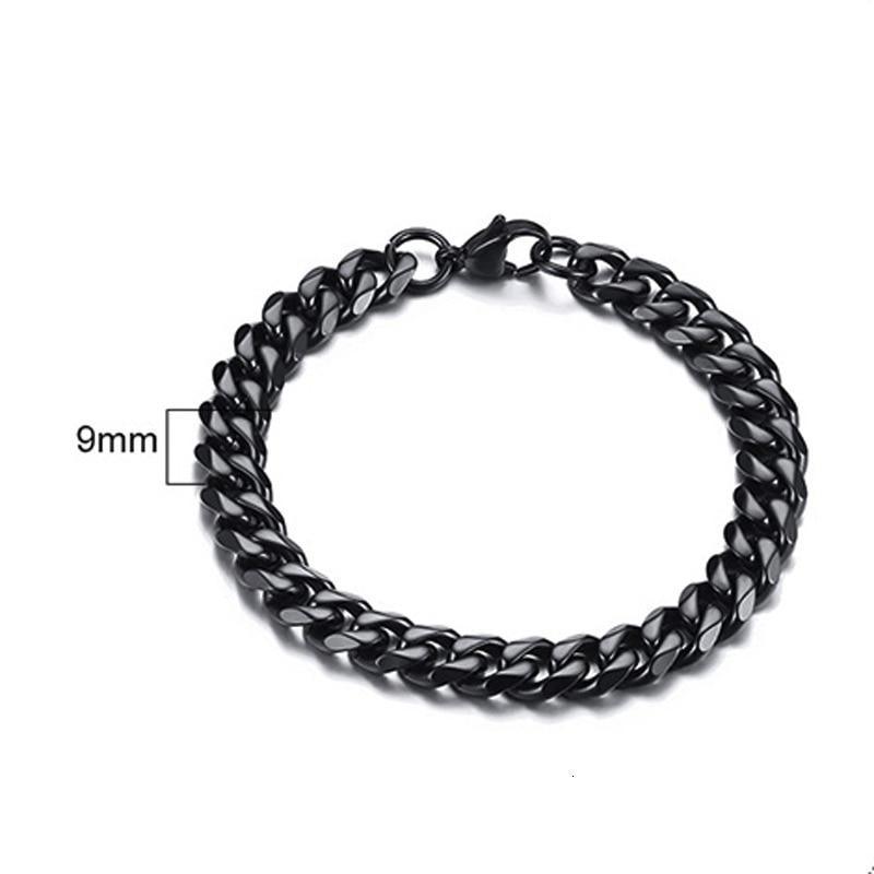 Men's Gold Tone Curb Link Bracelet - Stainless Steel Elegance
