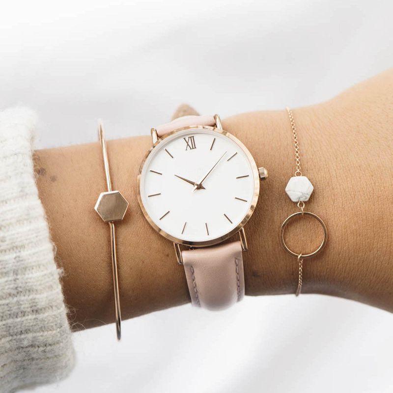 Montre Quartz en Cuir Élégante pour Femmes STEVVEX