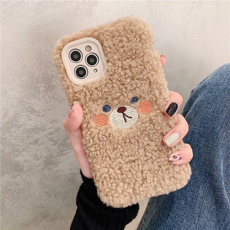 Coque de téléphone en peluche ours brun mignon pour modèles d'iPhone
