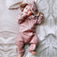 Combinaison Bébé Charmante avec Oreilles de Lapin - Jumpsuit en Coton