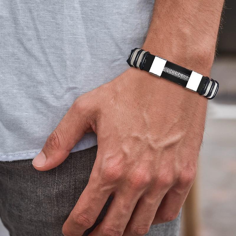 Pulsera de Acero Inoxidable para Hombre con Estrías Negras y Elegantes