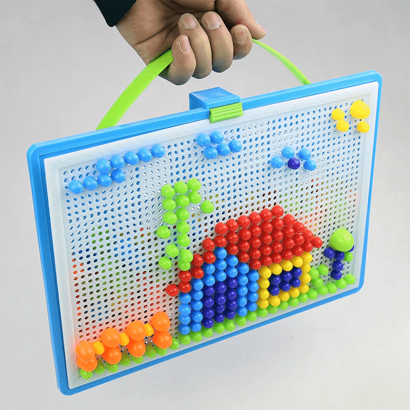 Puzzle éducatif de 296PCS avec des clous en forme de champignon pour enfants