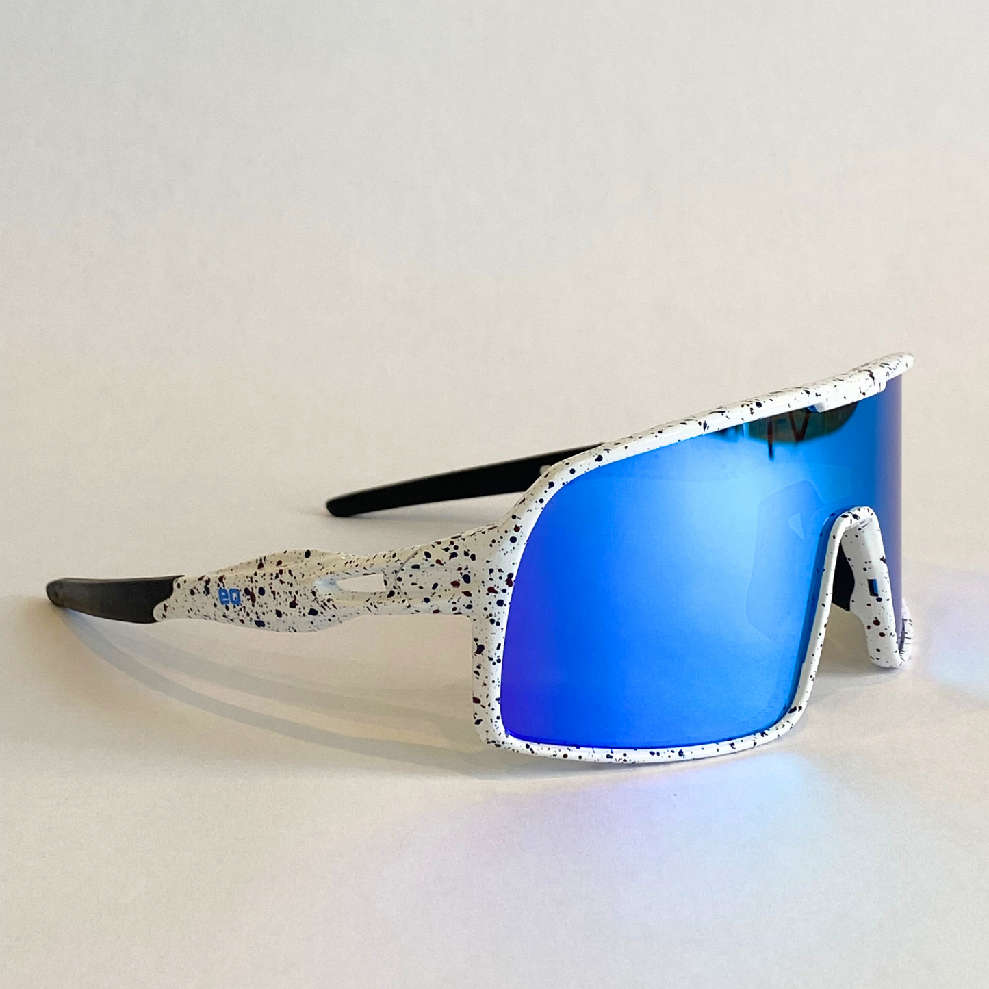 Lunettes de soleil Flying Dog Snowstorm avec lentille miroir bleue