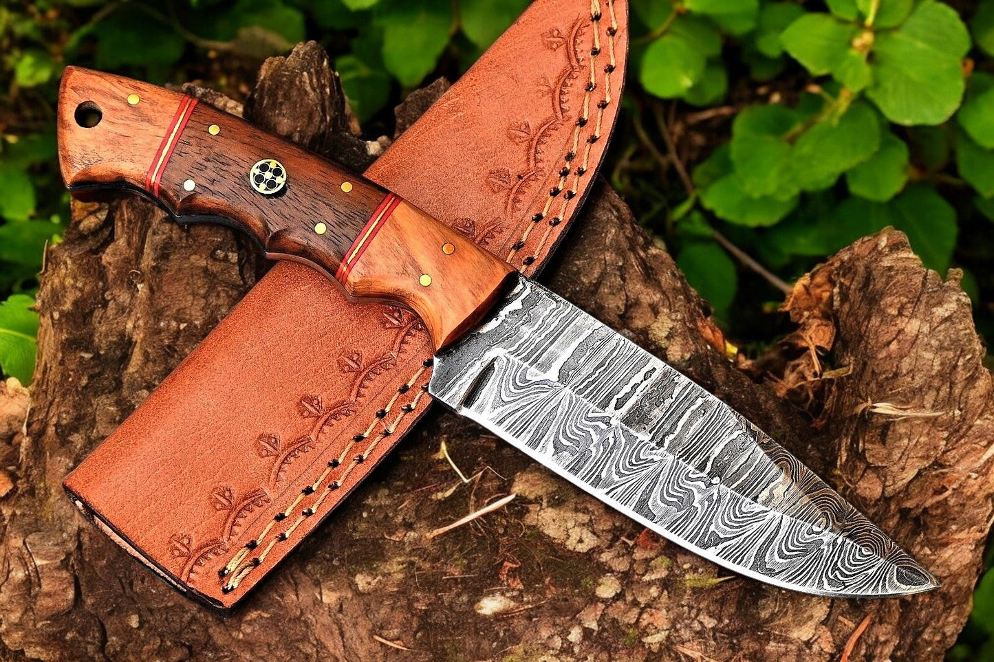 Sunset Ridge Premium Hunter Knife - Damascus Steel & Elegant Rosewood Handle - Korvel