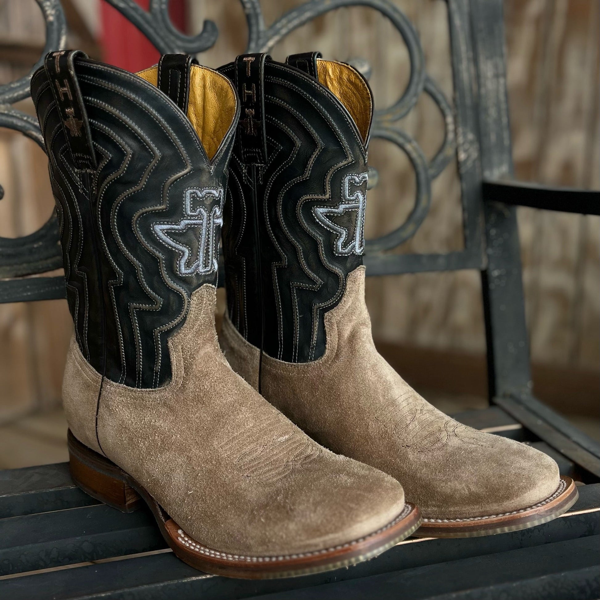 Unleash Your Style | Tin Haul Men's Boots - Korvel