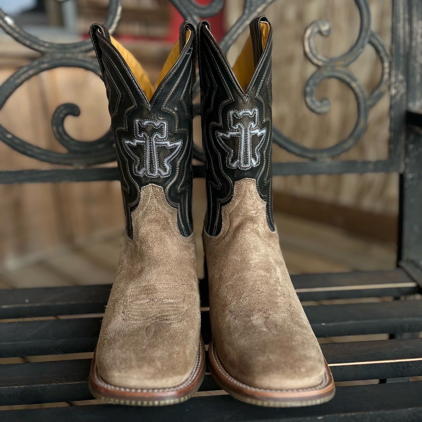 Unleash Your Style | Tin Haul Men's Boots - Korvel