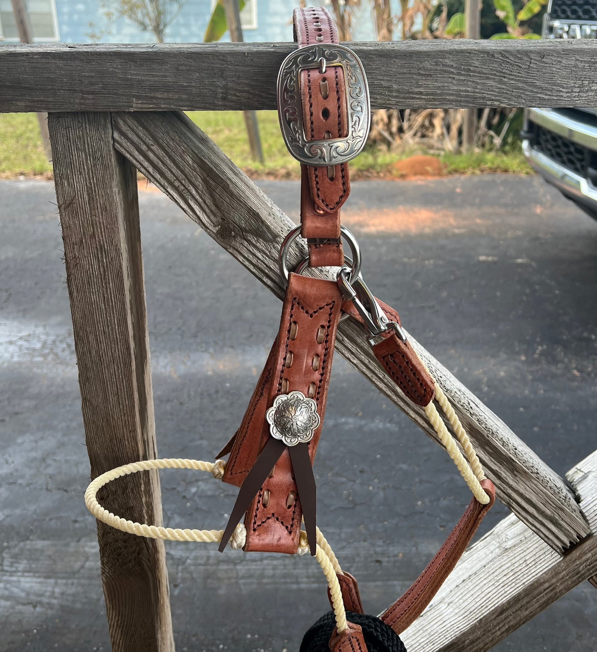 Deluxe Leather Rope Nose Halter with Tassels - Korvel