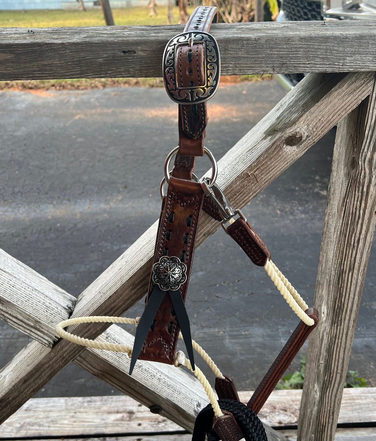 Deluxe Leather Rope Nose Halter with Tassels - Korvel