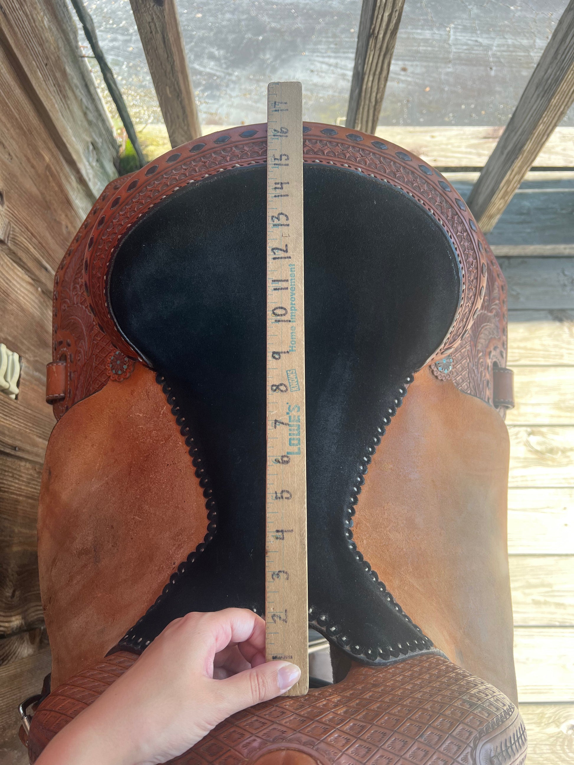 Marlene McRae 15" Wide Flex Tree Saddle - Korvel