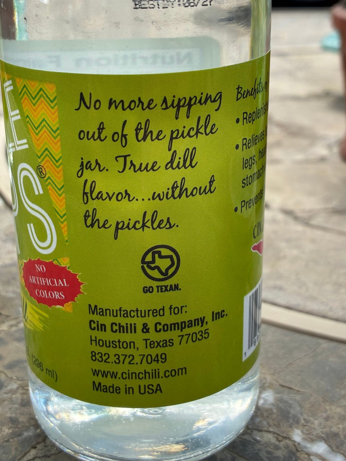 Jugo de pepinillos Pickle Sips™: auténtico sabor a eneldo en una botella de 283 ml
