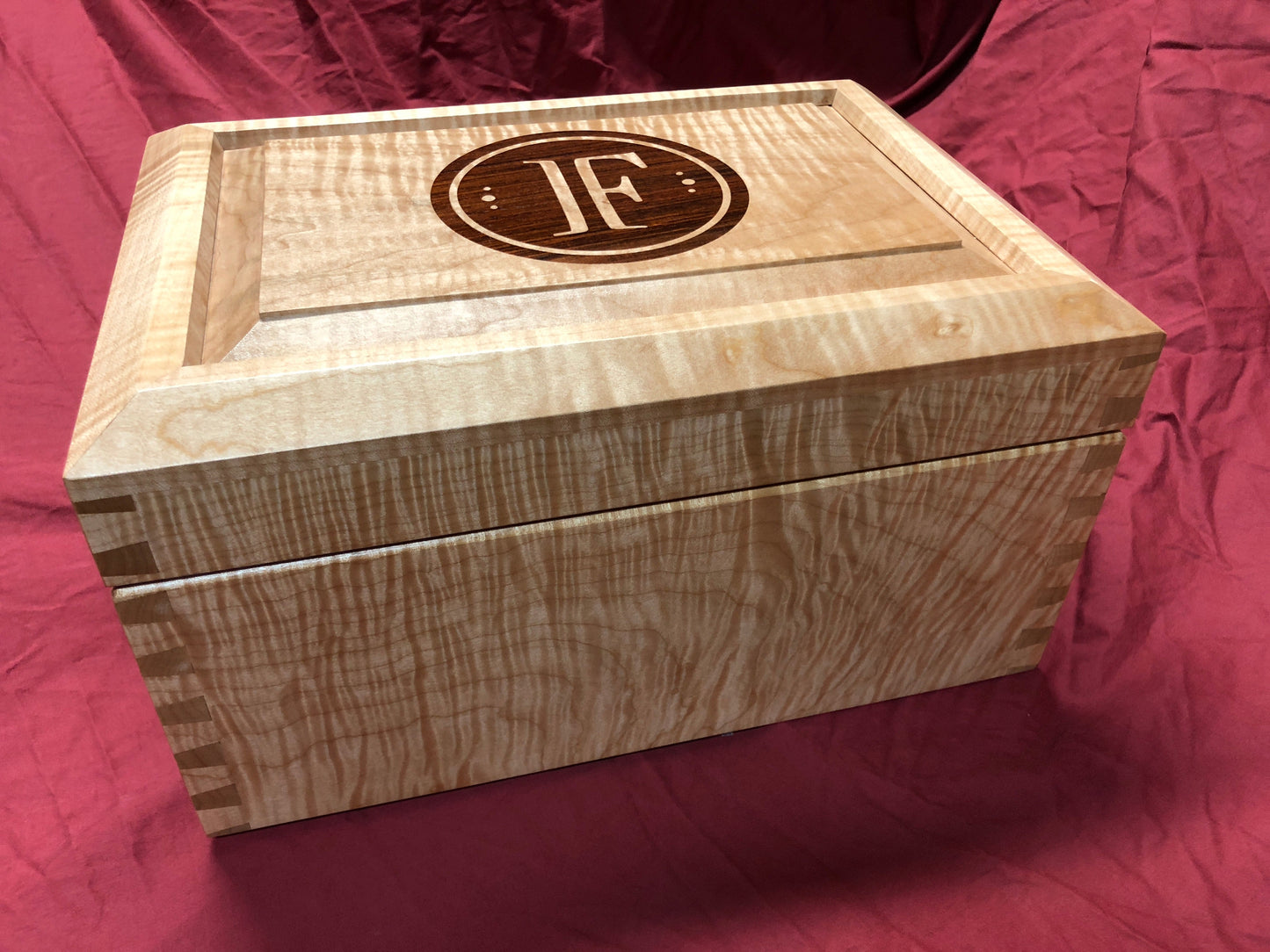 Premium Cigar Humidor Woodworking Plans