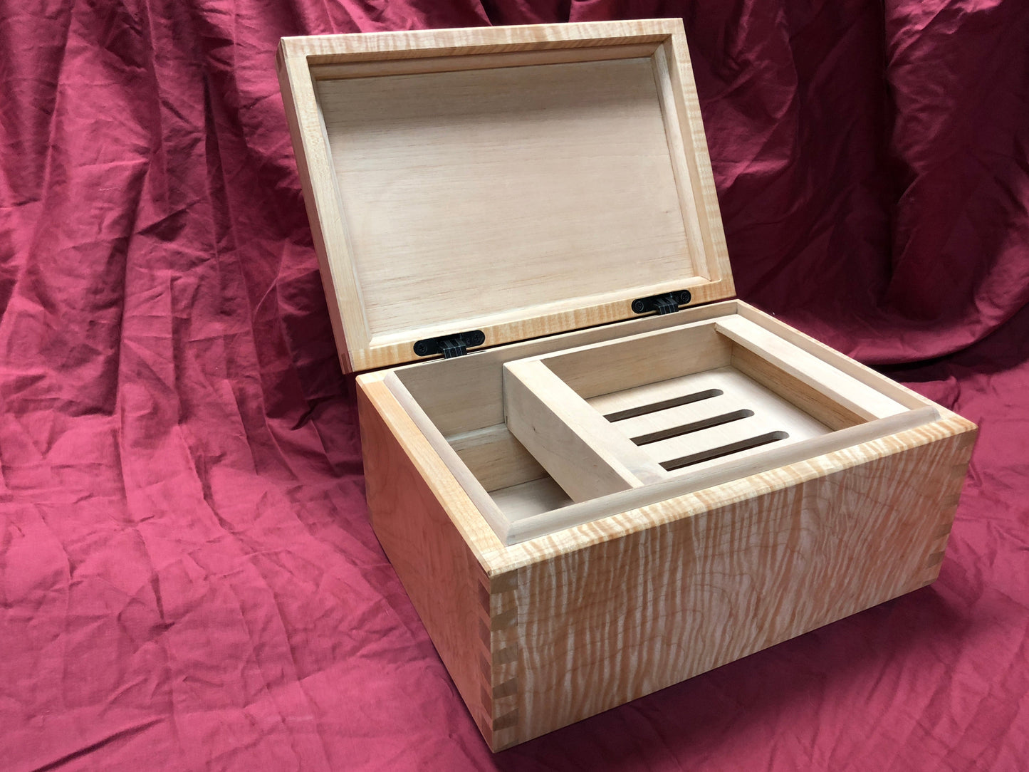 Premium Cigar Humidor Woodworking Plans