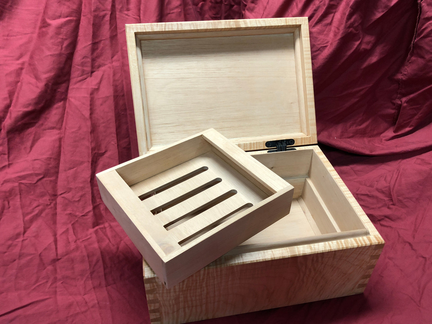 Premium Cigar Humidor Woodworking Plans