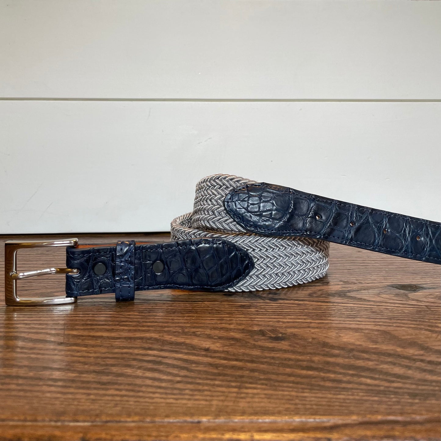 The Stretch Belt in Grey & White