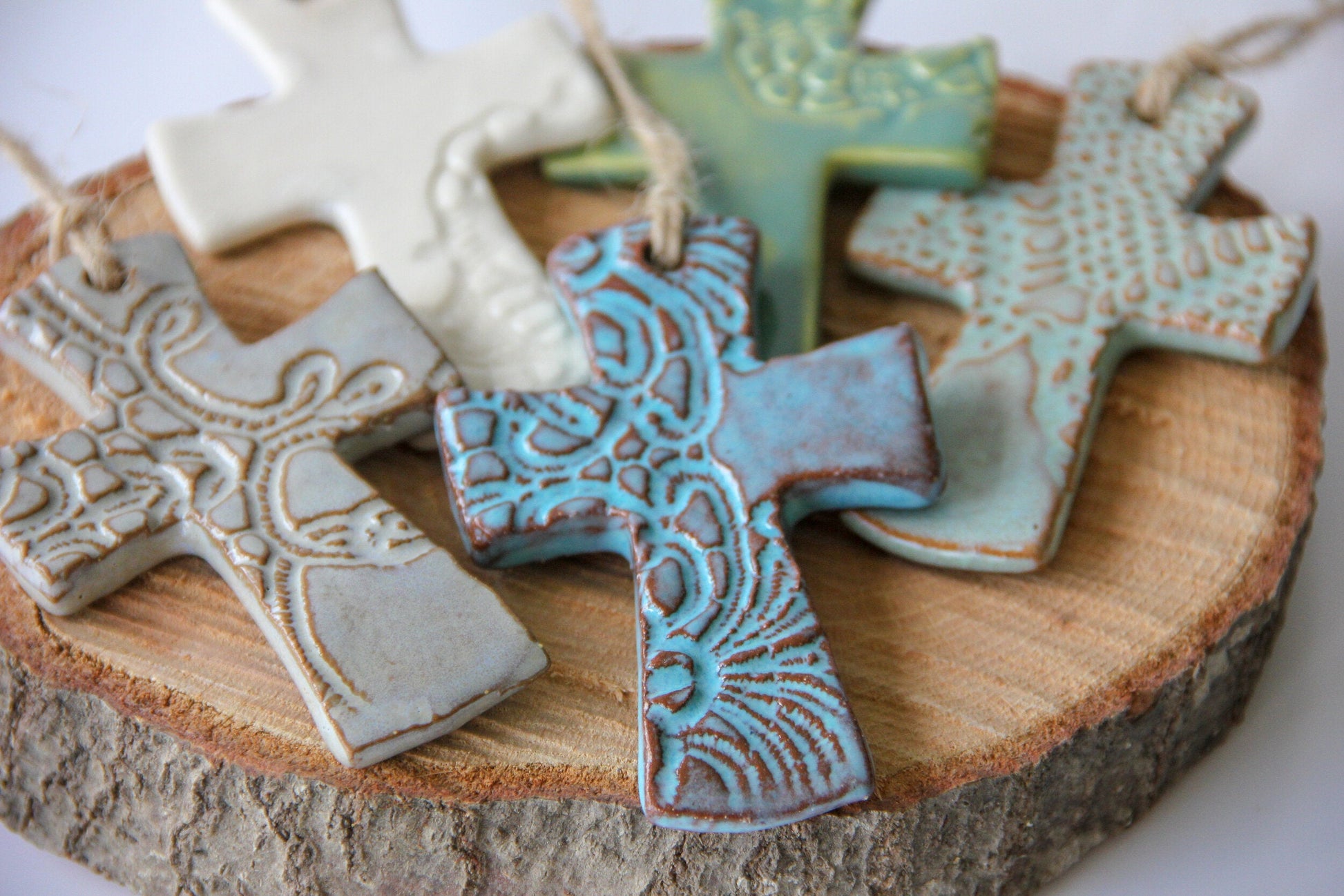 Lace-Embellished Flared Cross Ornament - Korvel