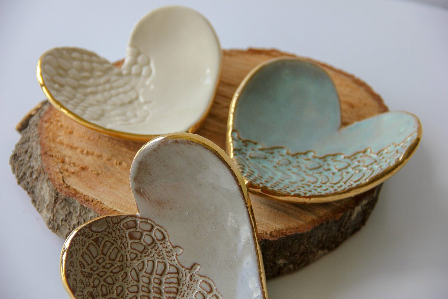 Charming Heart-Shaped Ring Holder - Korvel