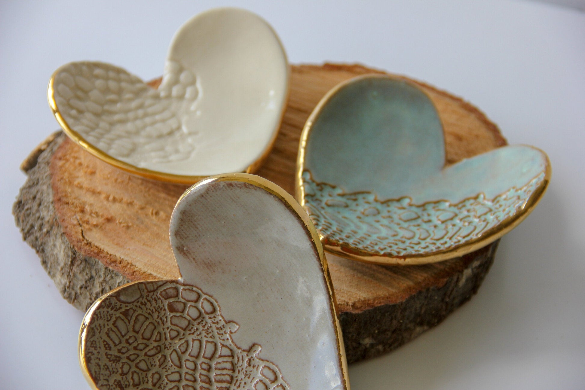 Charming Heart-Shaped Ring Holder - Korvel