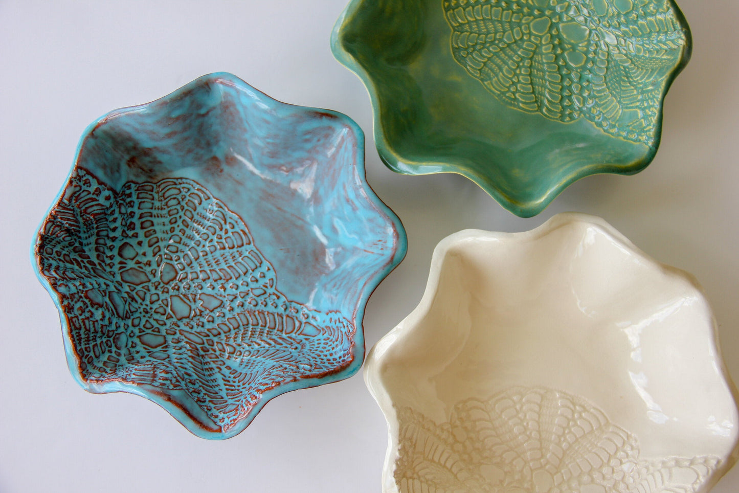 Artisan Lace Blossom Serving Bowl - Korvel