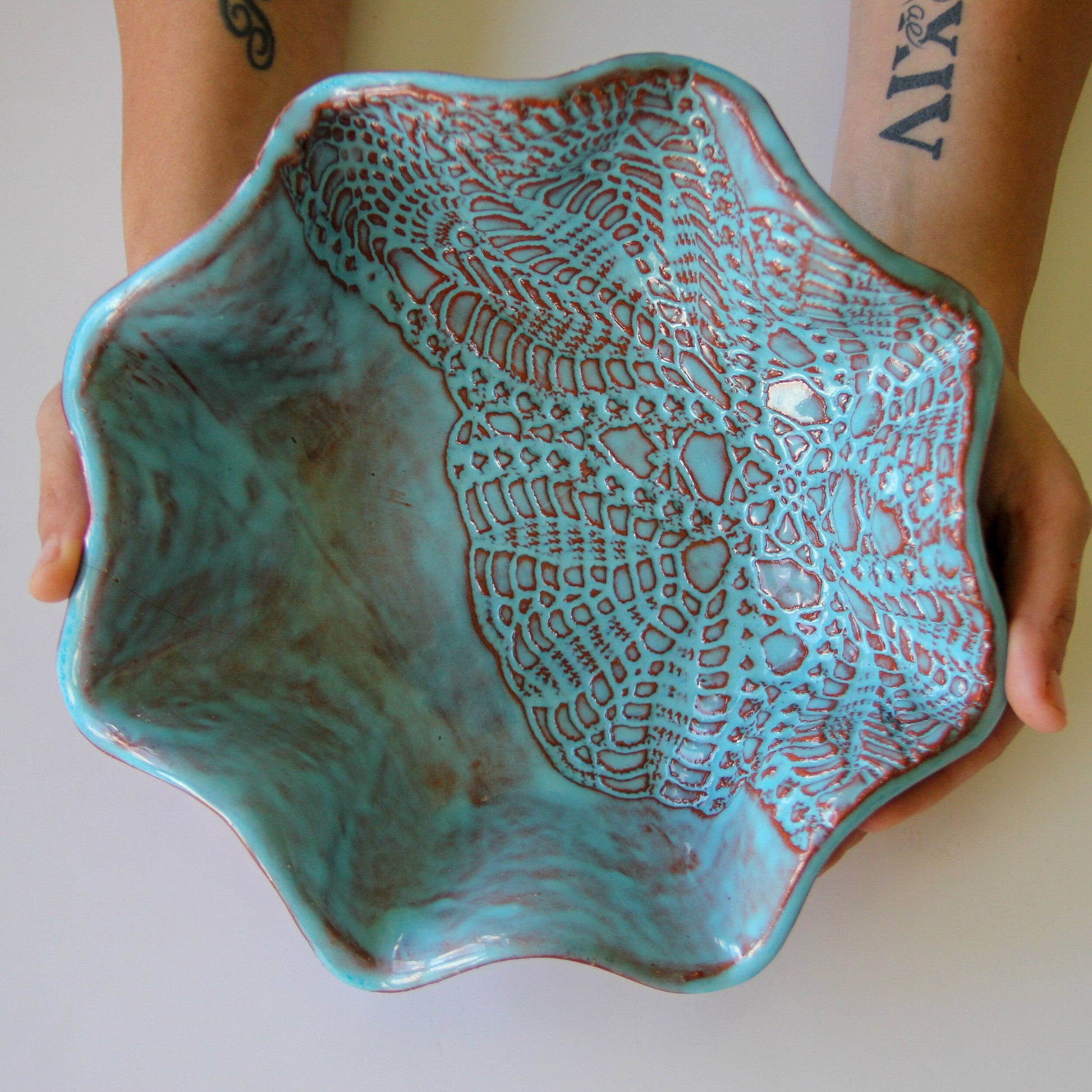 Artisan Lace Blossom Serving Bowl - Korvel