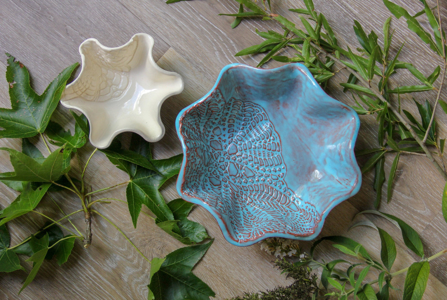 Artisan Lace Blossom Serving Bowl - Korvel