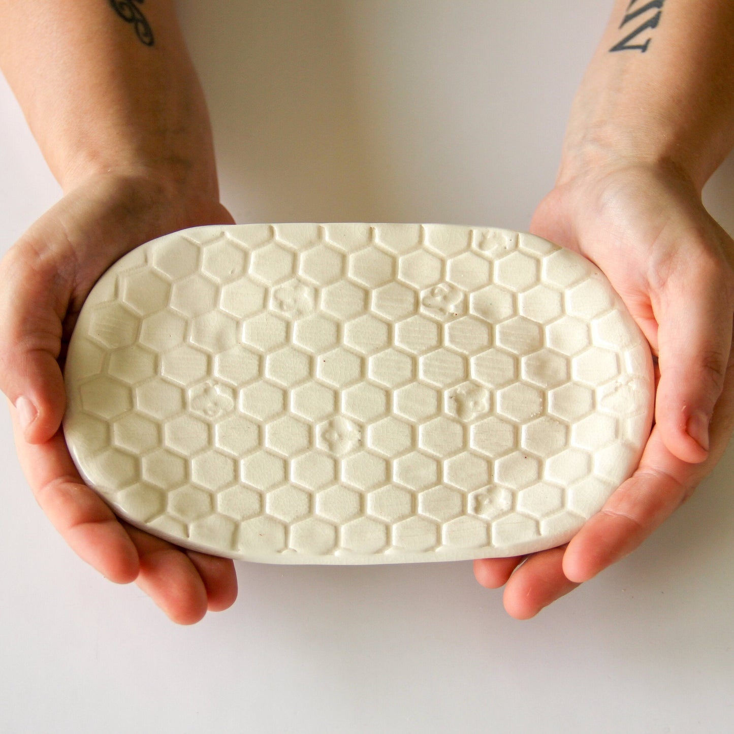 Charming Beehive Soap Dish for Nature Lovers - Korvel