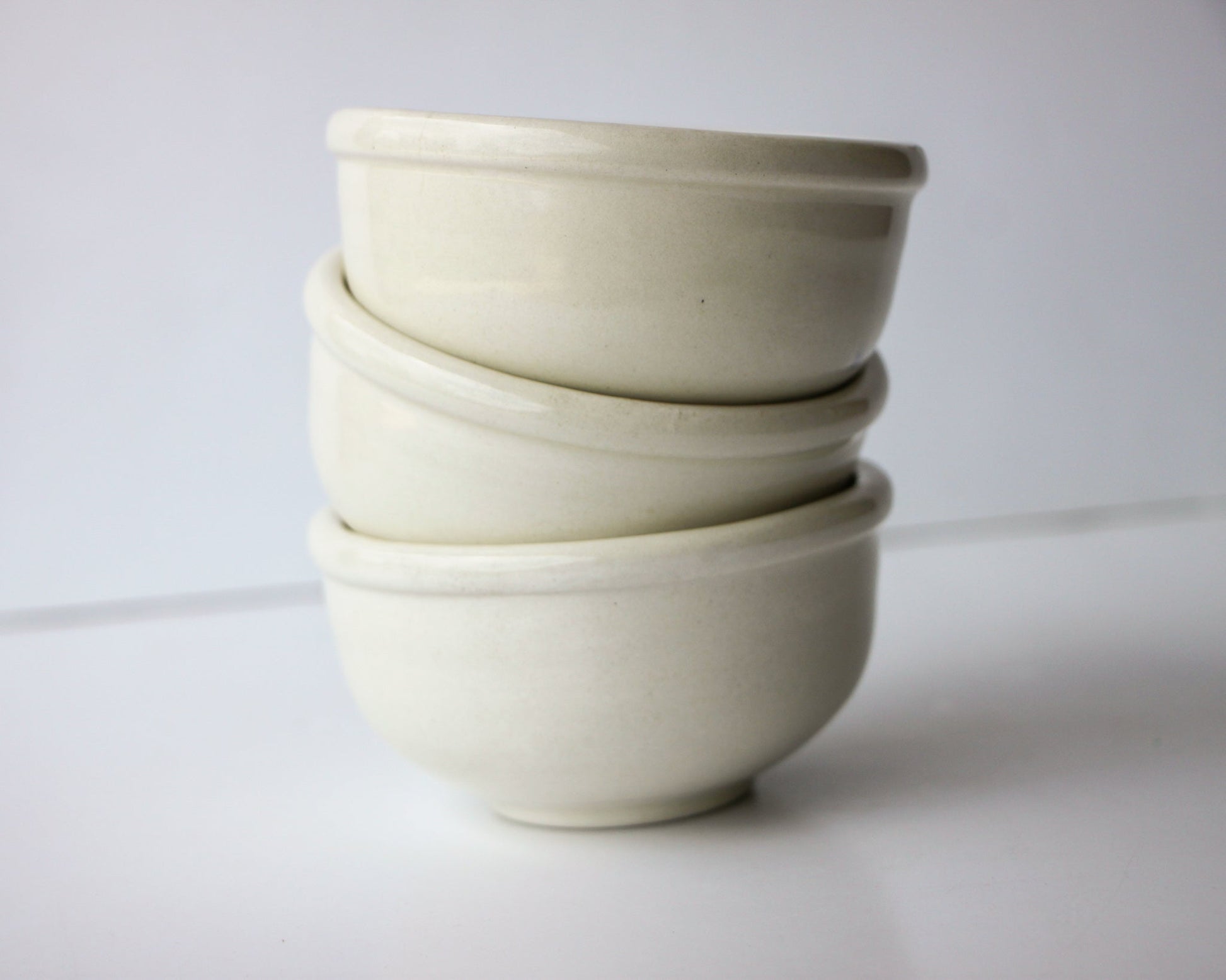 Charming Handcrafted Mini Bowls - Korvel