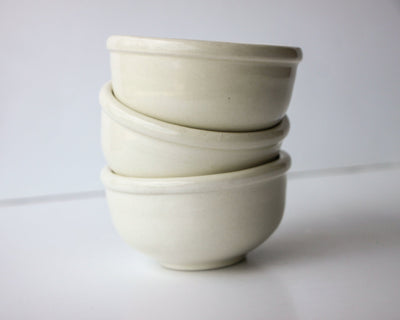 Charming Handcrafted Mini Bowls - Korvel