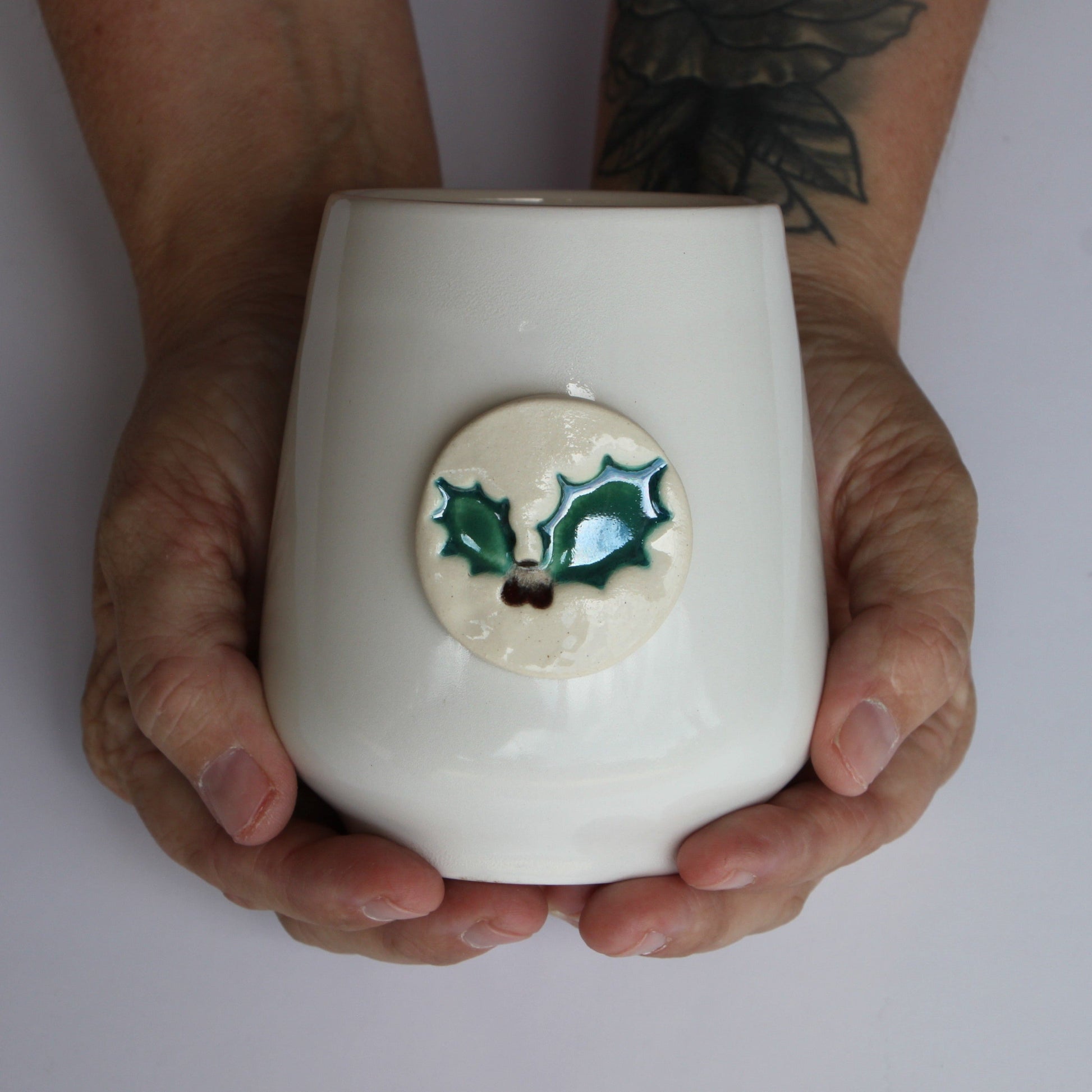Handcrafted Community Naturals Holiday Candle - Korvel
