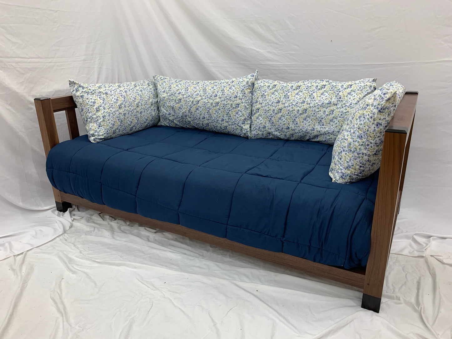 Planes de Marco de Cama Daybed de Nogal Elegante