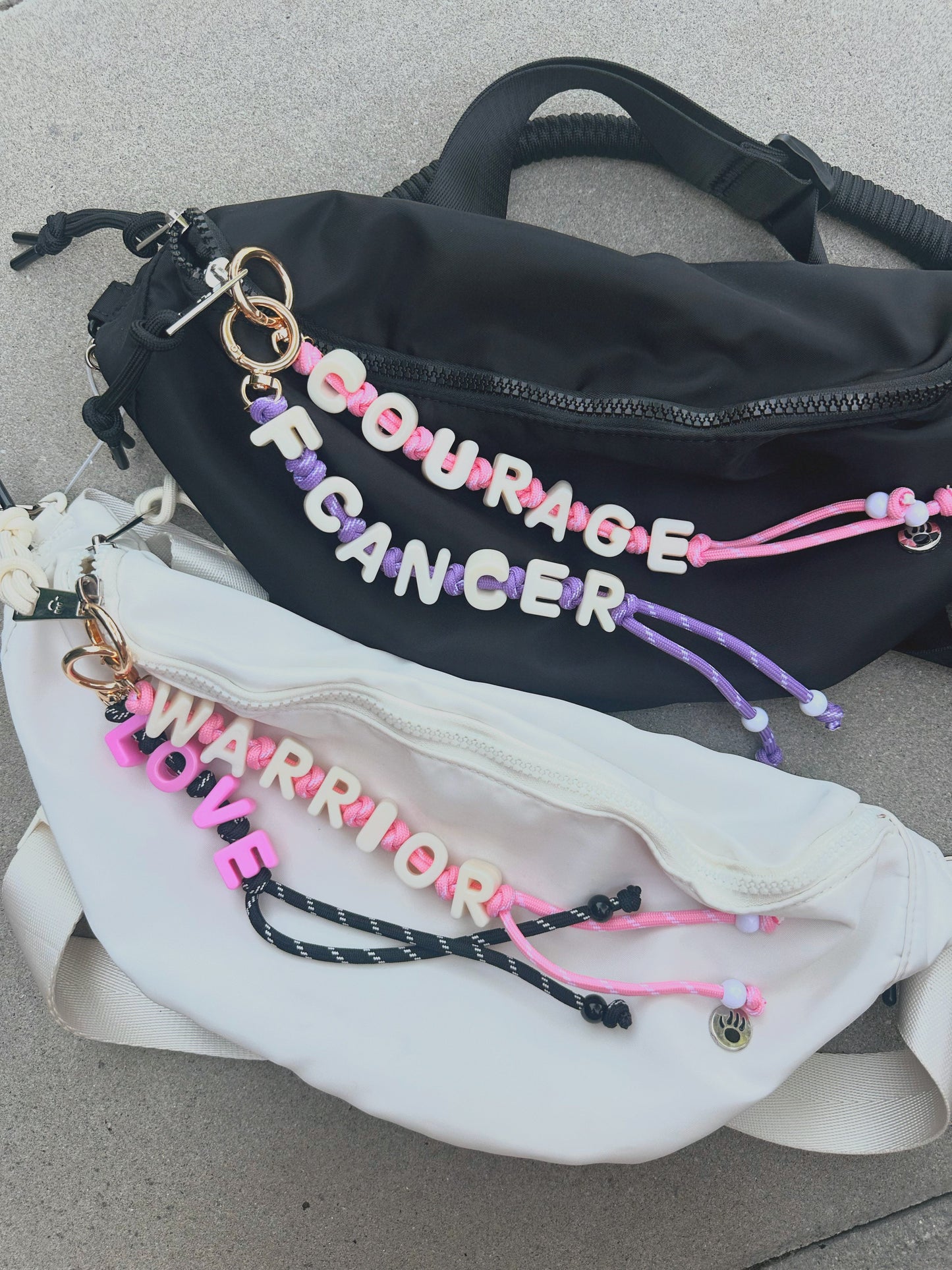 Charm de sac F CANCER ♡ pour sensibilisation