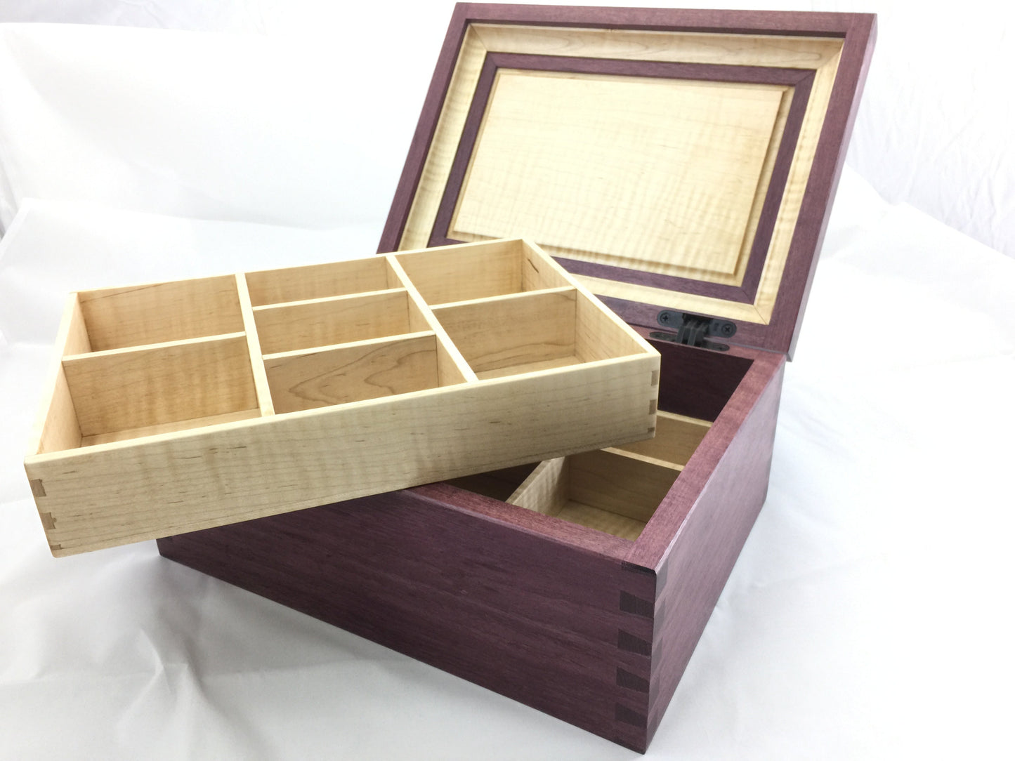Plans de boîte à souvenirs avec plateaux d'insertion optionnels