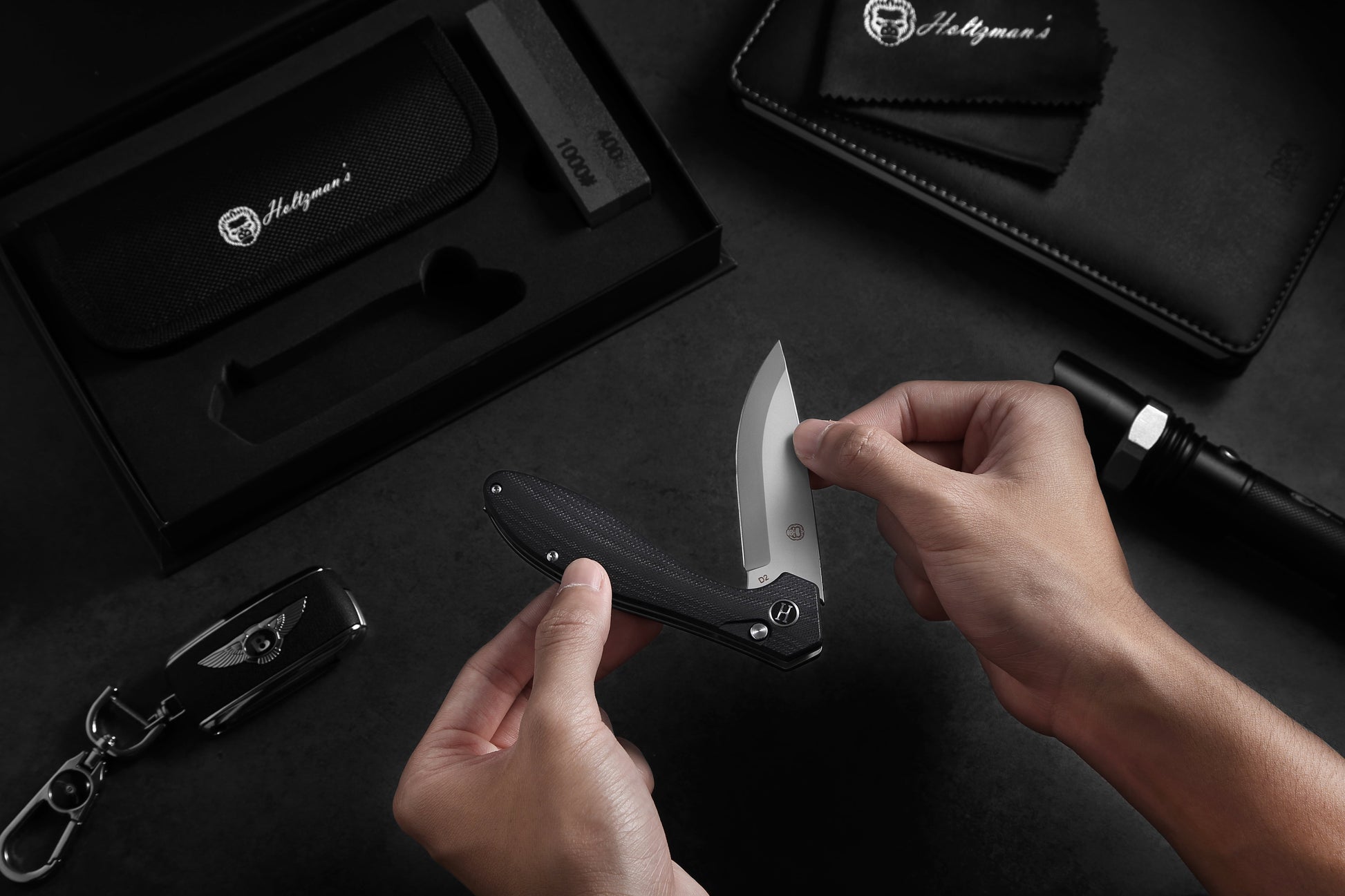 Ultimate Vector Folding Pocket Knife Gift Set for Adventurers (Black & Silver) - Korvel