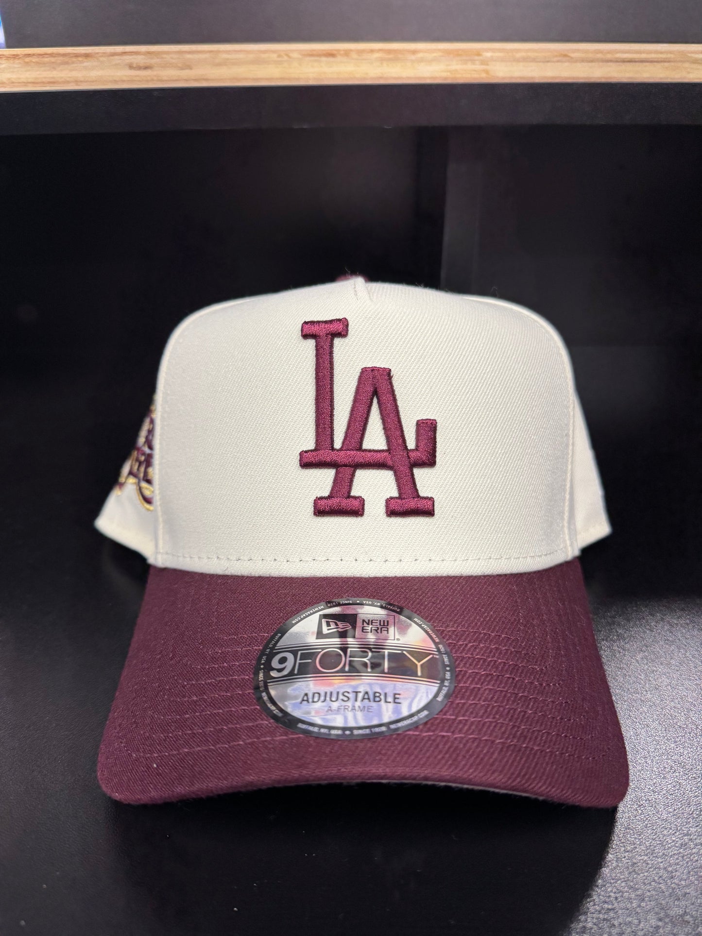 Gorra A-Frame Ajustable 2 Tonos Ivory/Maroon de Los Angeles Dodgers