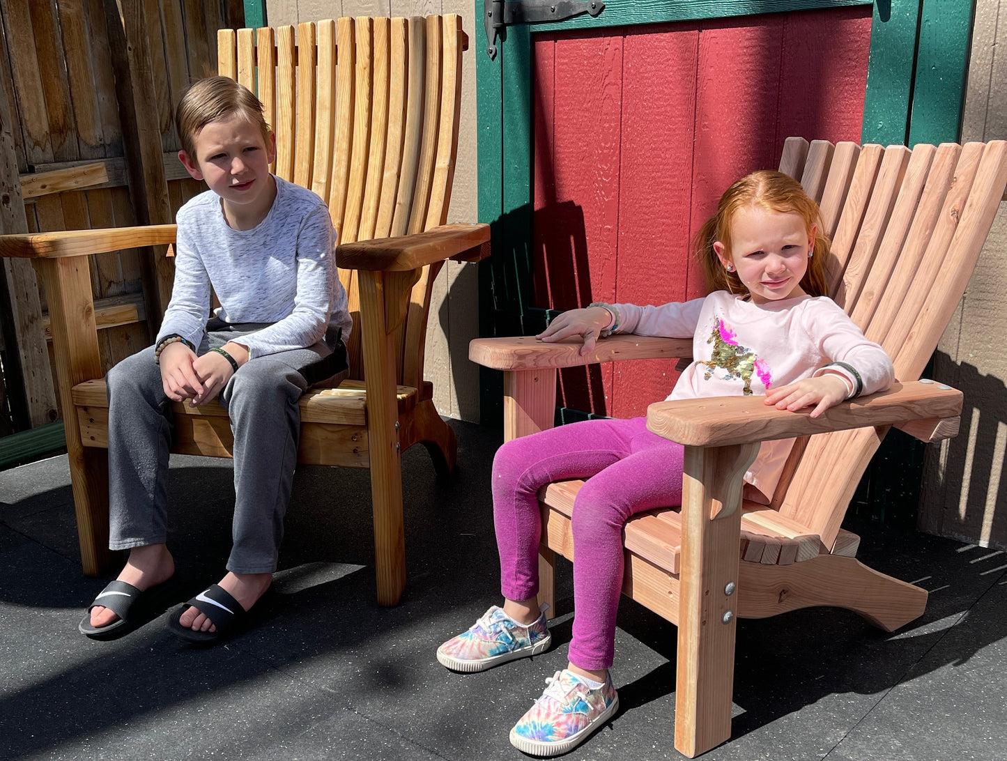 Paquete de Silla y Mesa Adirondack Clásica para Comodidad al Aire Libre