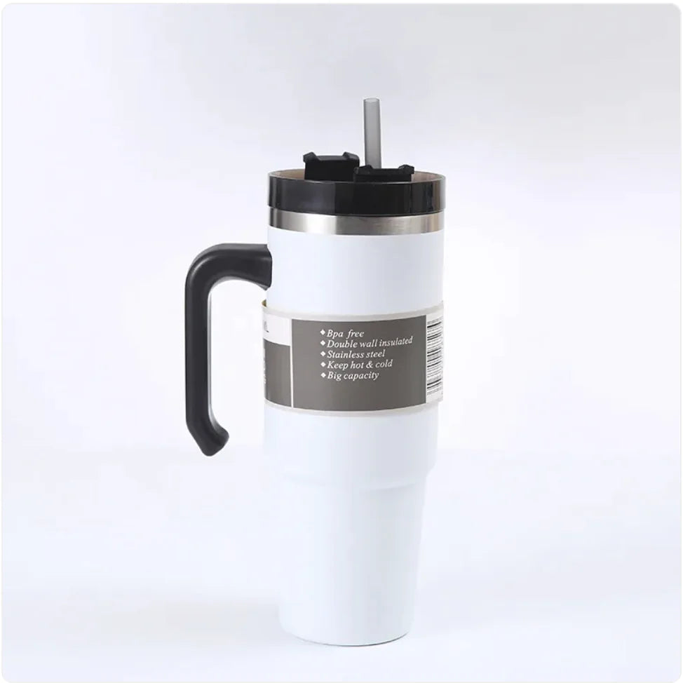 Taza de coche premium con asa y popote - Taza aislada de 30 oz