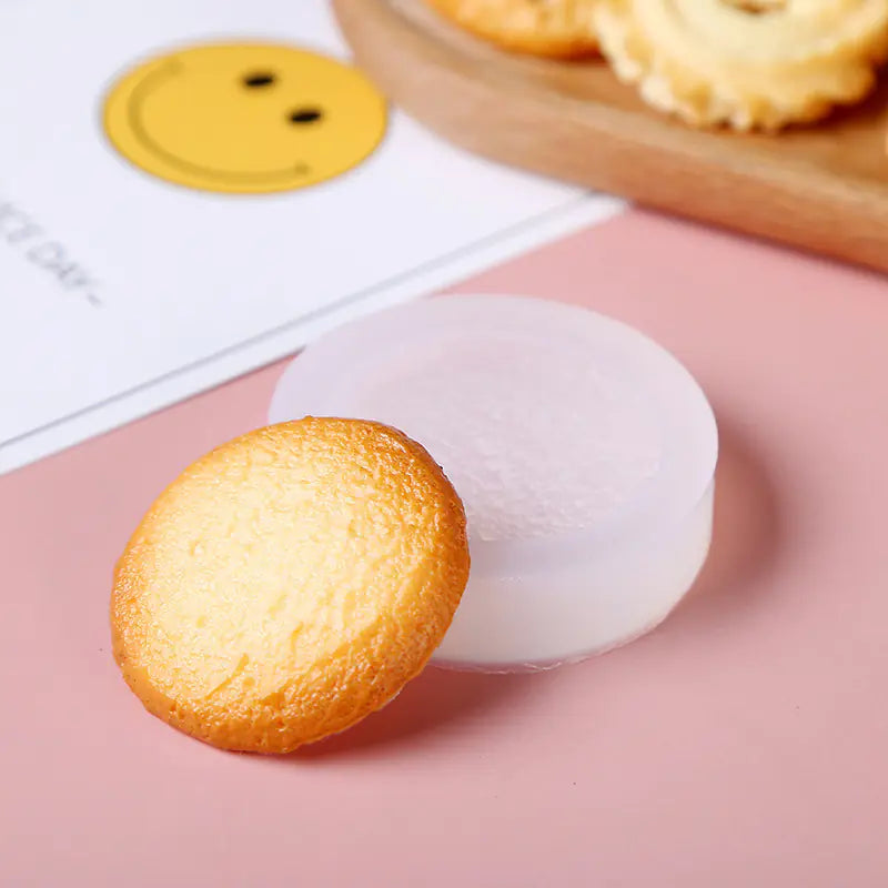 Creative Cake and Cookie Mold for Unique Baking Designs