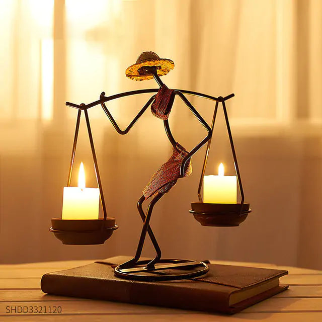 Candelabro en Forma de Linterna - Decoración de Hogar Inspirada en el Estilo Nórdico