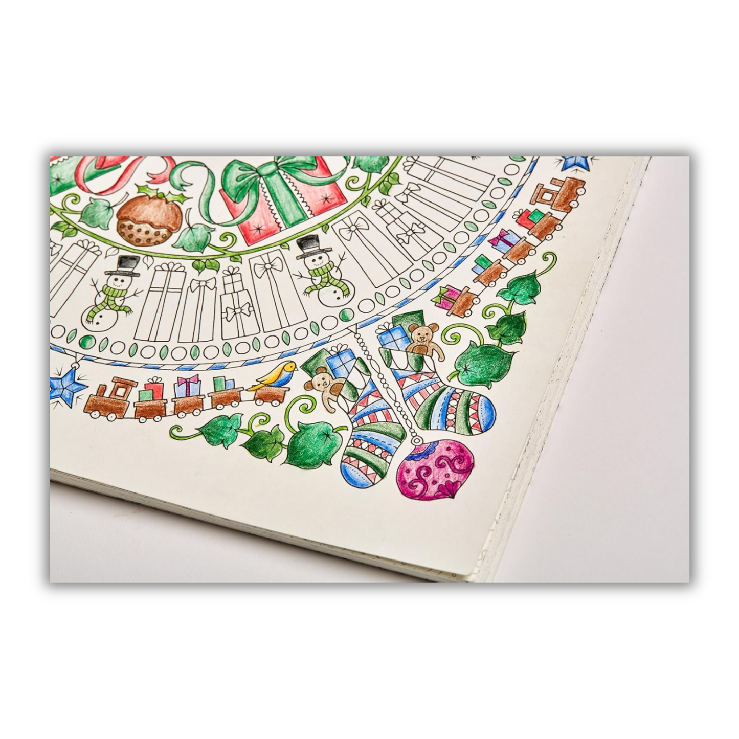 Johanna's Christmas: A Spirited Holiday Coloring Experience for Adults - Korvel