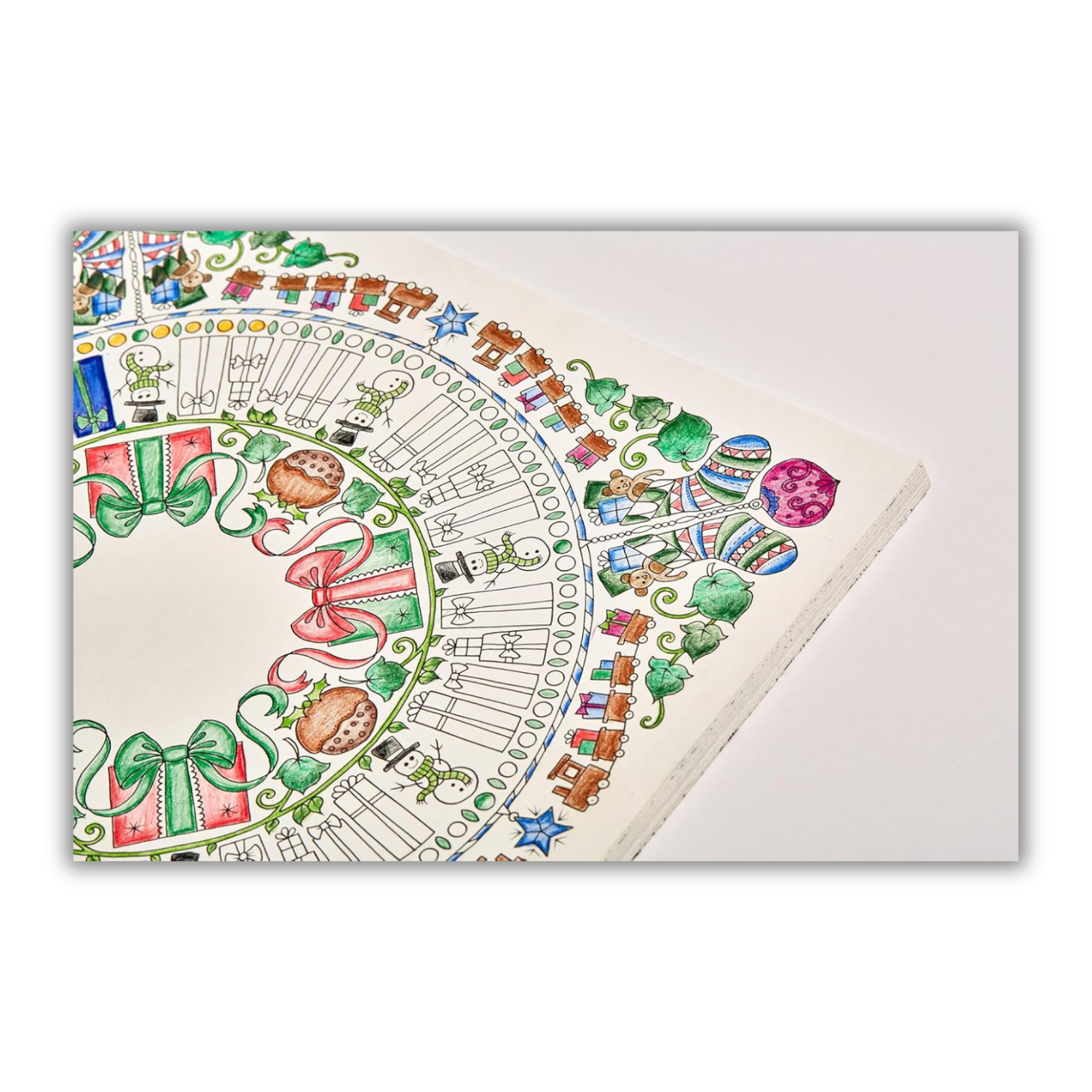Johanna's Christmas: A Spirited Holiday Coloring Experience for Adults - Korvel