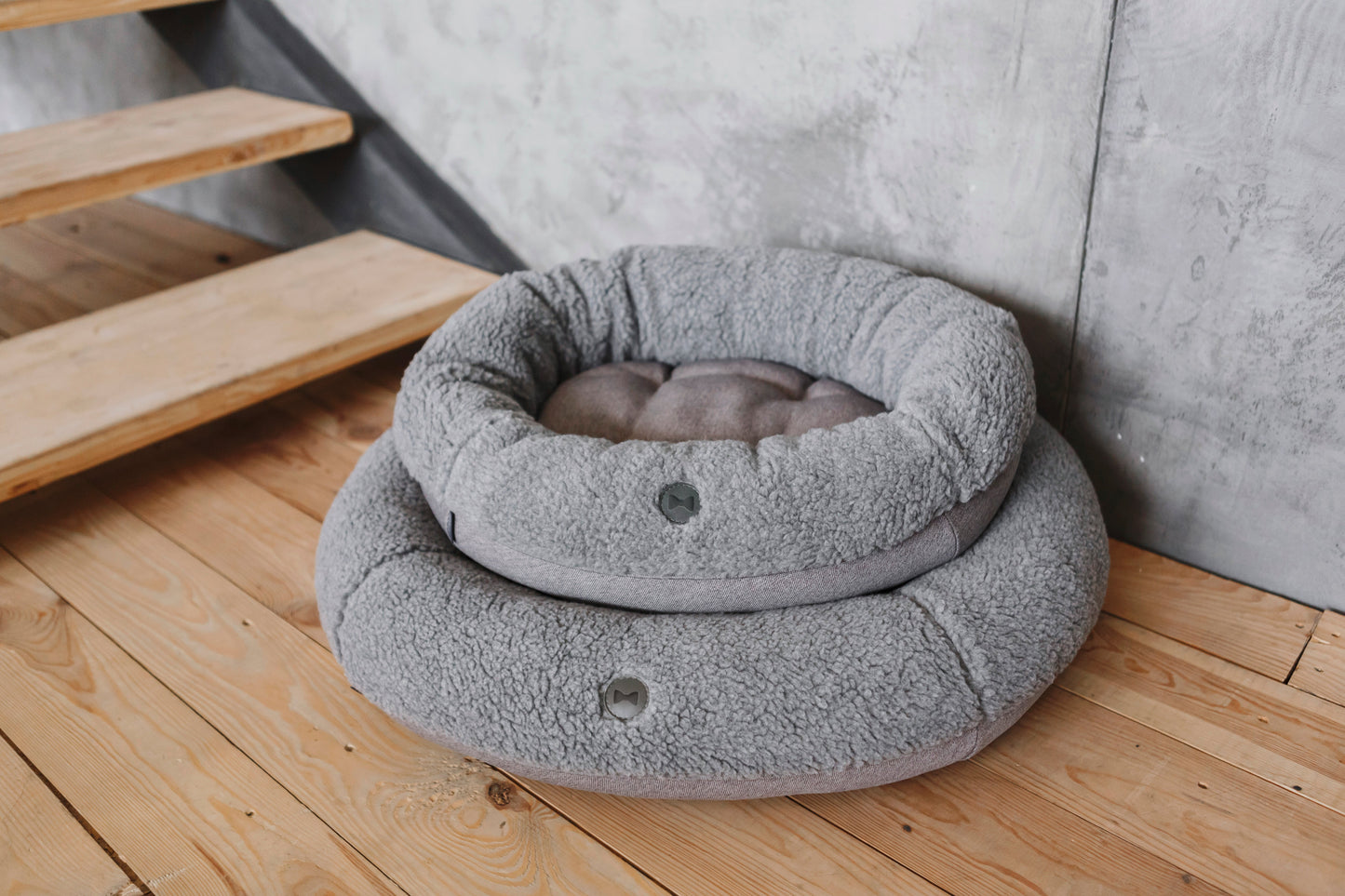 Cozy Cloud Donut Dog Bed for Ultimate Comfort