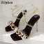 Tacones Transparentes con Cadena de Cristal
