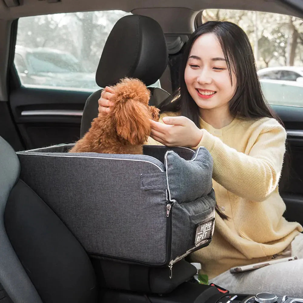 Cama Premium para Cachorros y Gatos para el Coche - Comodidad y Seguridad en Movimiento