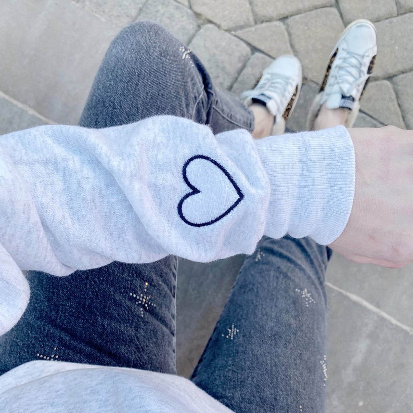 SUDADERA BORDADA LOVE U MORE PARA ADULTOS