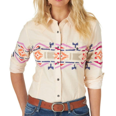 Vintage Charm | Wrangler Women's Long Sleeve Shirt - Korvel