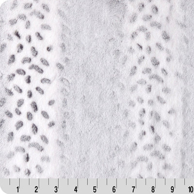 Dove Luxe Cuddle Alaskan Bunny Fabric per Yard