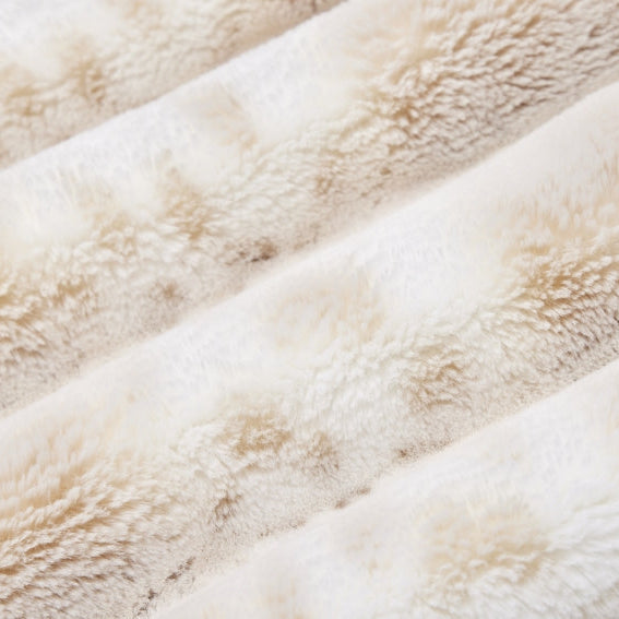 Tela Luxe Cuddle Alaskan Bunny - 58"/60" por Yarda