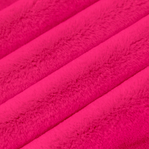 Tela Luxe Cuddle Encore Think Pink - 58"/60" por Yarda