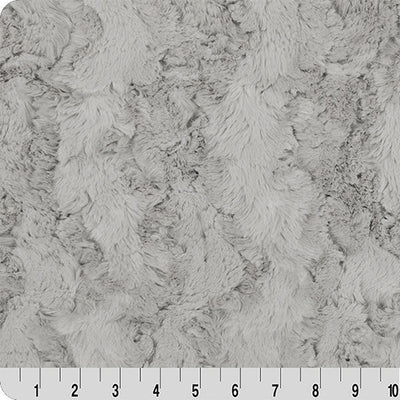 Tissu Luxe Cuddle Glacier Silver 58" par yard