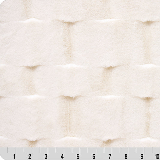 Tissu Luxe Cuddle Marbella Naturel 58" par yard